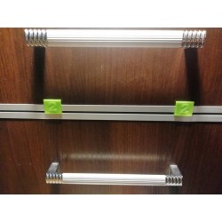 4 Dystanse do regulacji frontów do szczeliny 2mm